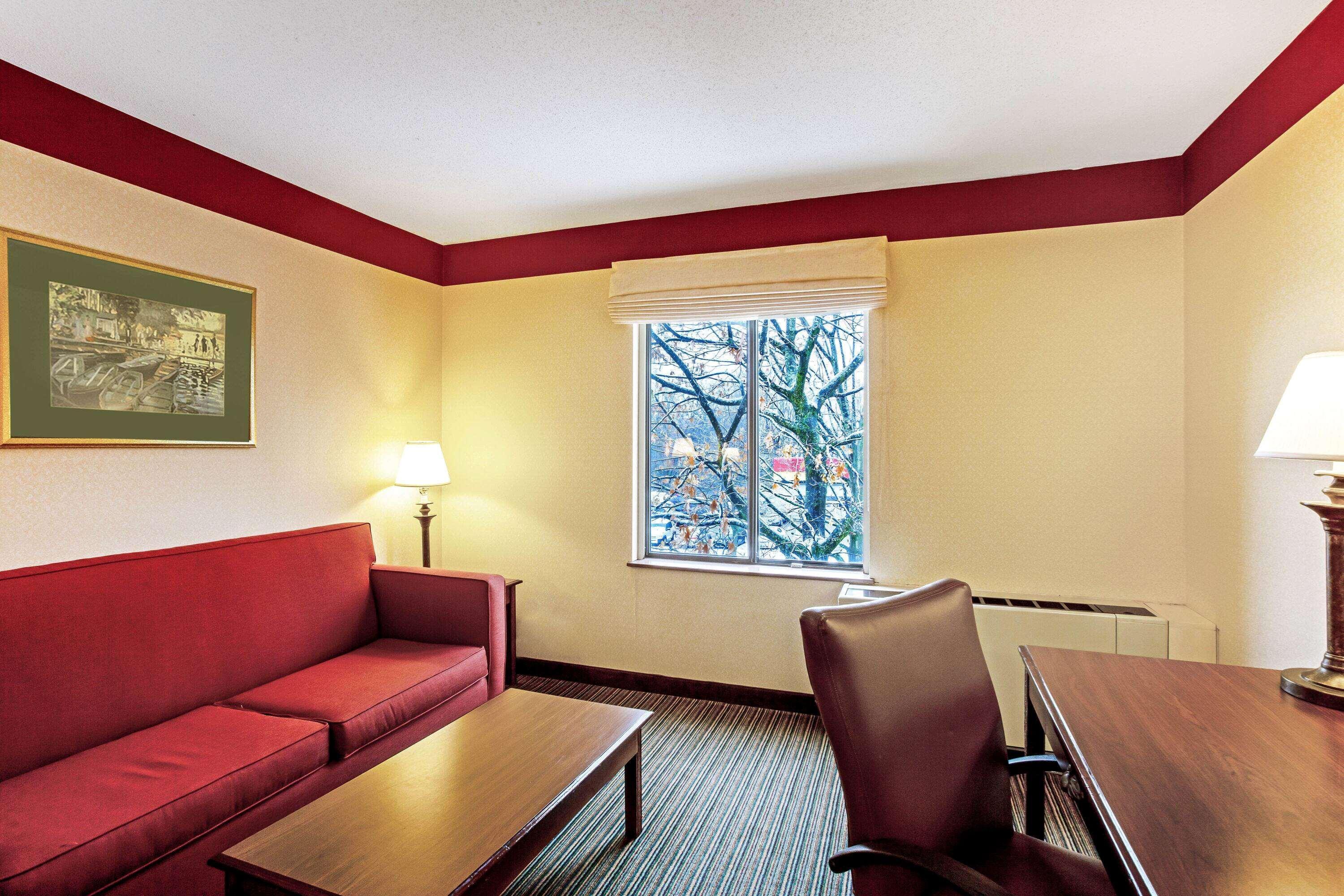 Holiday Inn Express South Burlington - Downtown By Ihg Zewnętrze zdjęcie