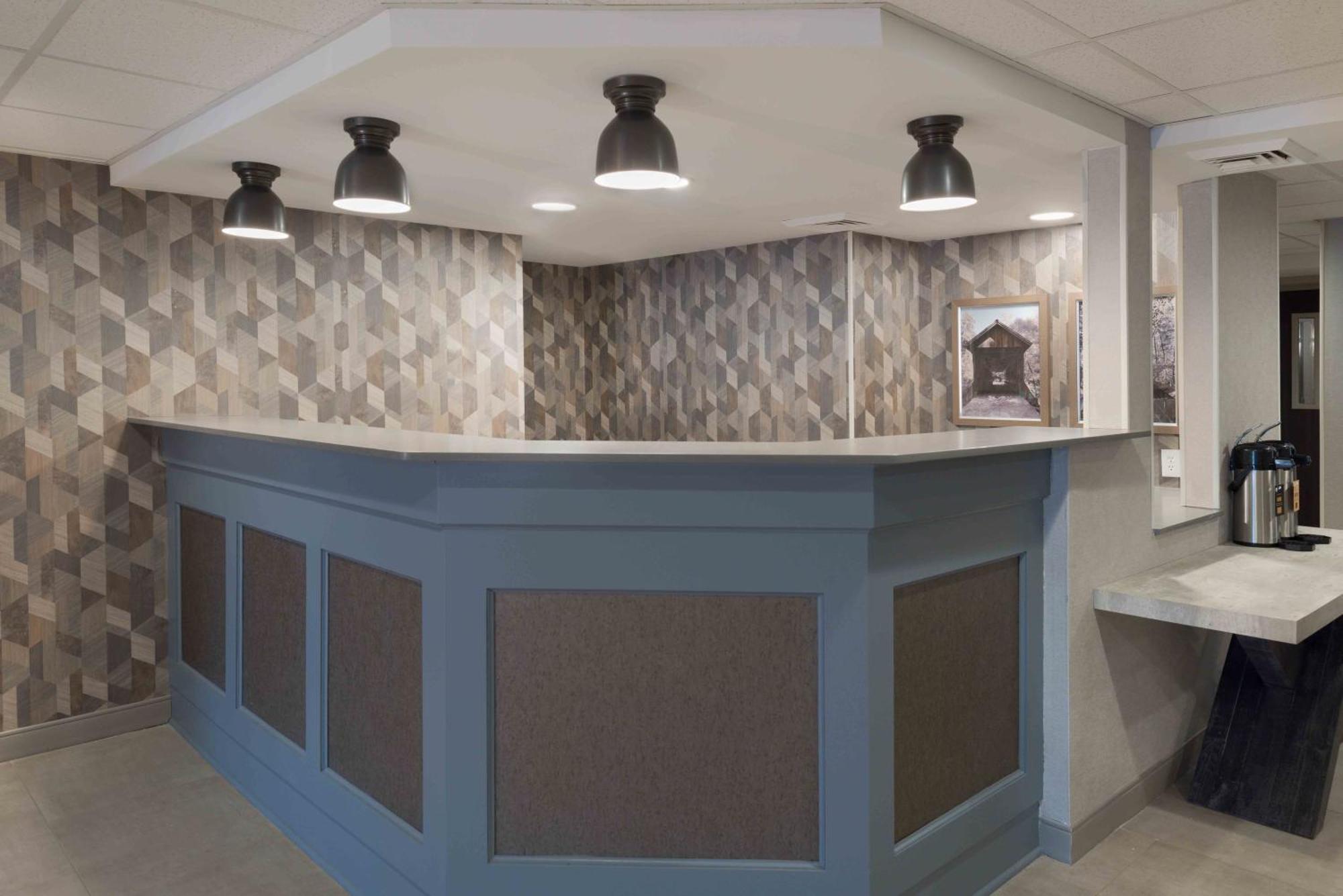Holiday Inn Express South Burlington - Downtown By Ihg Zewnętrze zdjęcie
